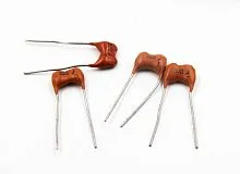 К31-11 1Г 250в 300 пф