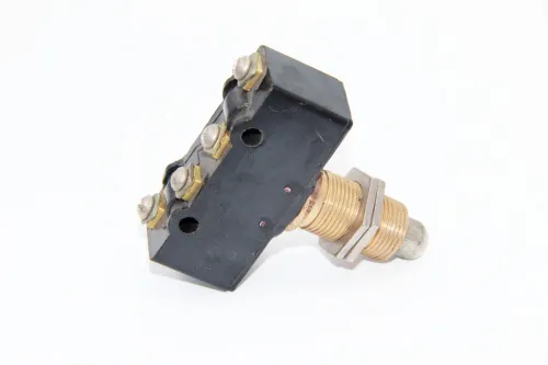 МП1104 ЛУХЛ3 микропереключатель фото 2 МП1104 ЛУХЛ3 микропереключатель фото 2